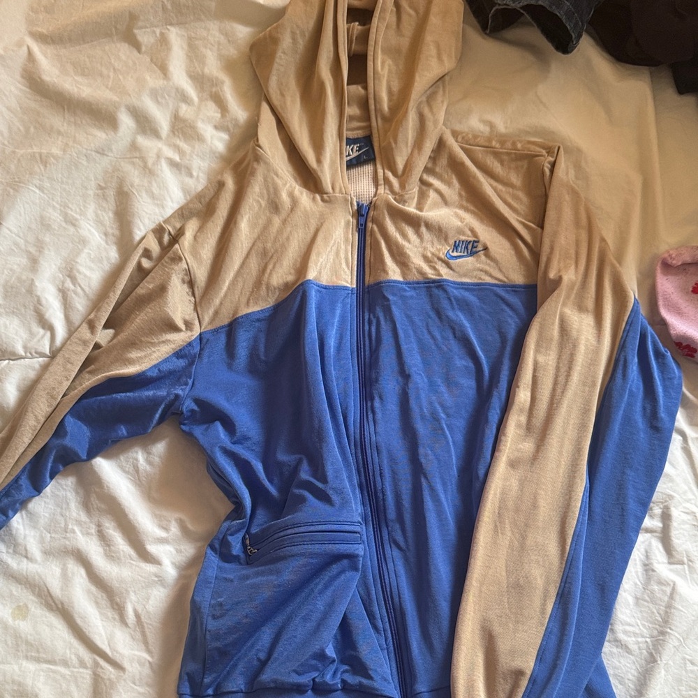 Vintage Nike Tan and Blue Zip-Up Hoodie